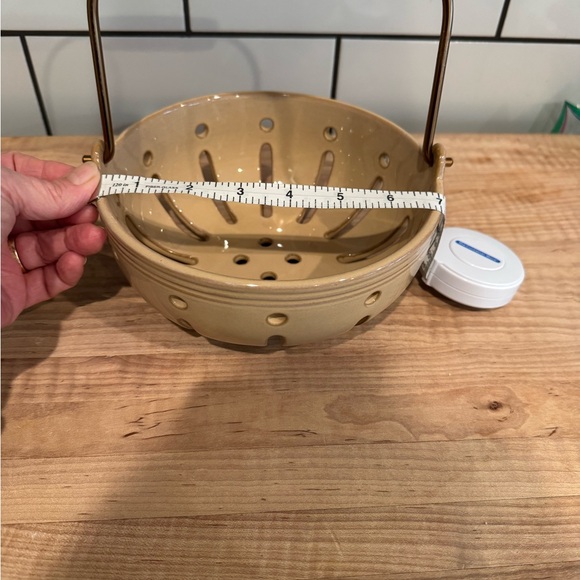 Hearth & Hand™ with Magnolia Stoneware Berry Bowl w/ Handle – Taupe | NWOT - Picture 3 of 4